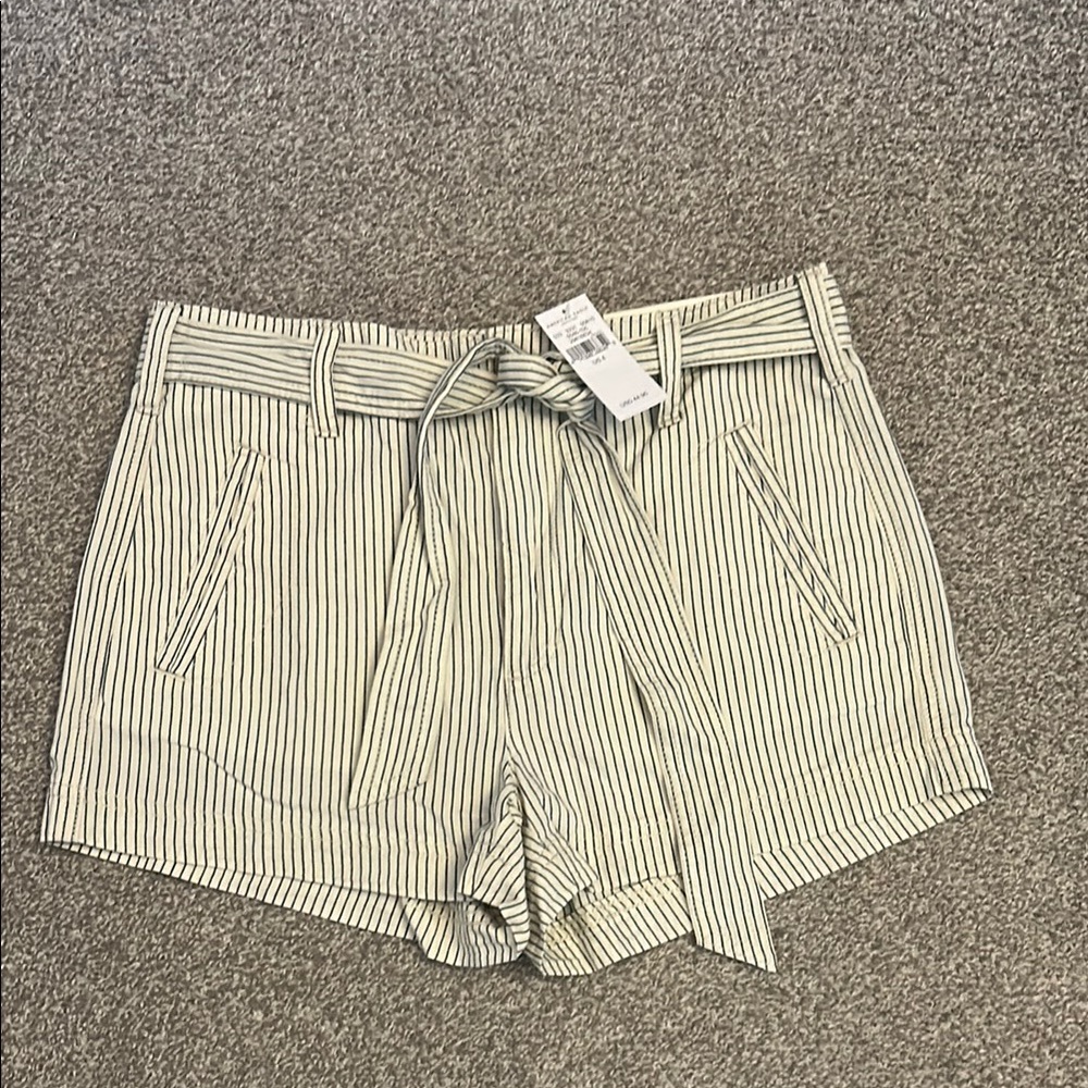 American Eagle shorts women’s size 4